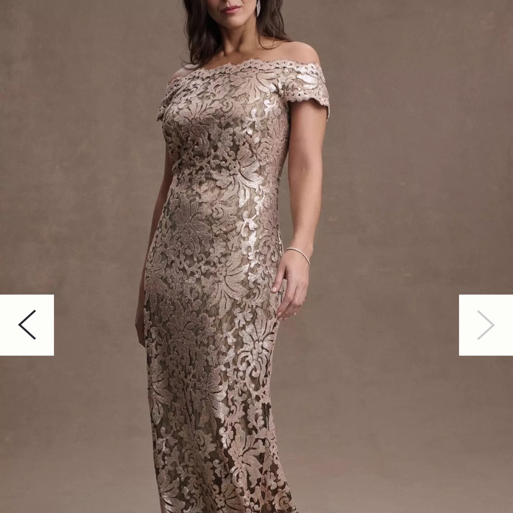 NWOT Tadashi Shoji Odette Off-Shoulder Gown